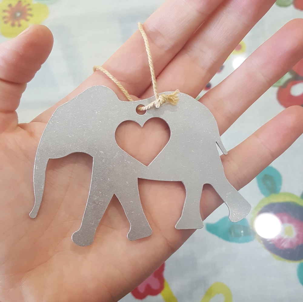 Metal Elephant Heart Ornament